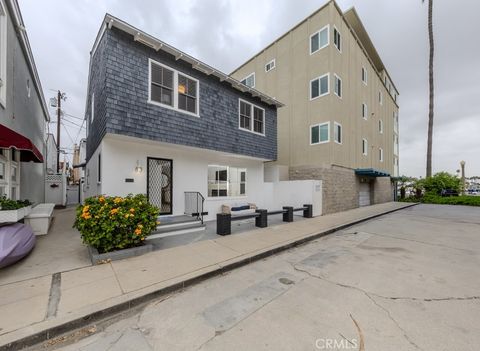 83 63rd Place Long Beach CA 90803