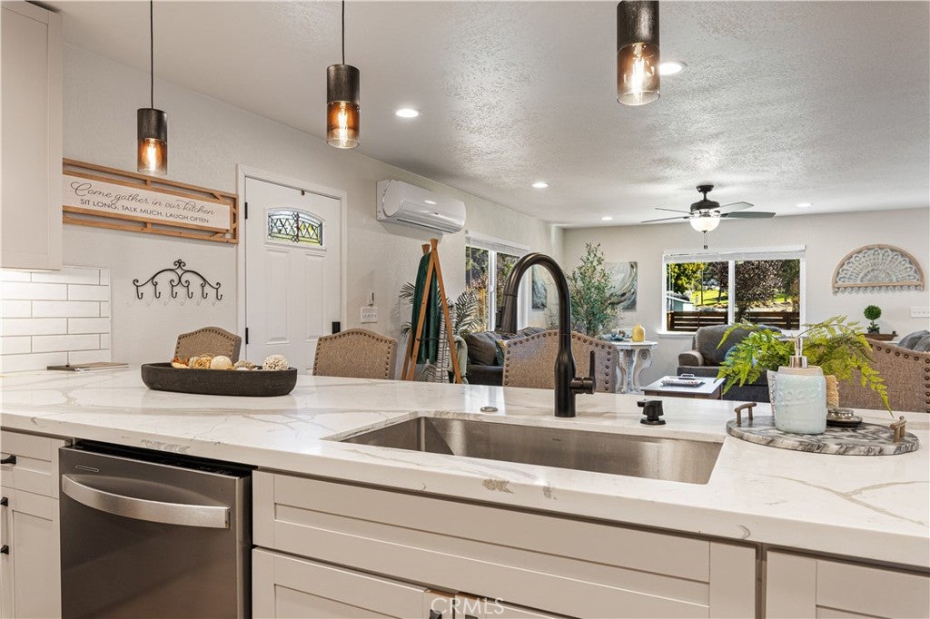 5505 Live Oak Drive