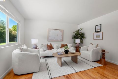 Photo of 515 Tamarack Dr DR #15, Union City, CA 94587 (MLS # 41139029)