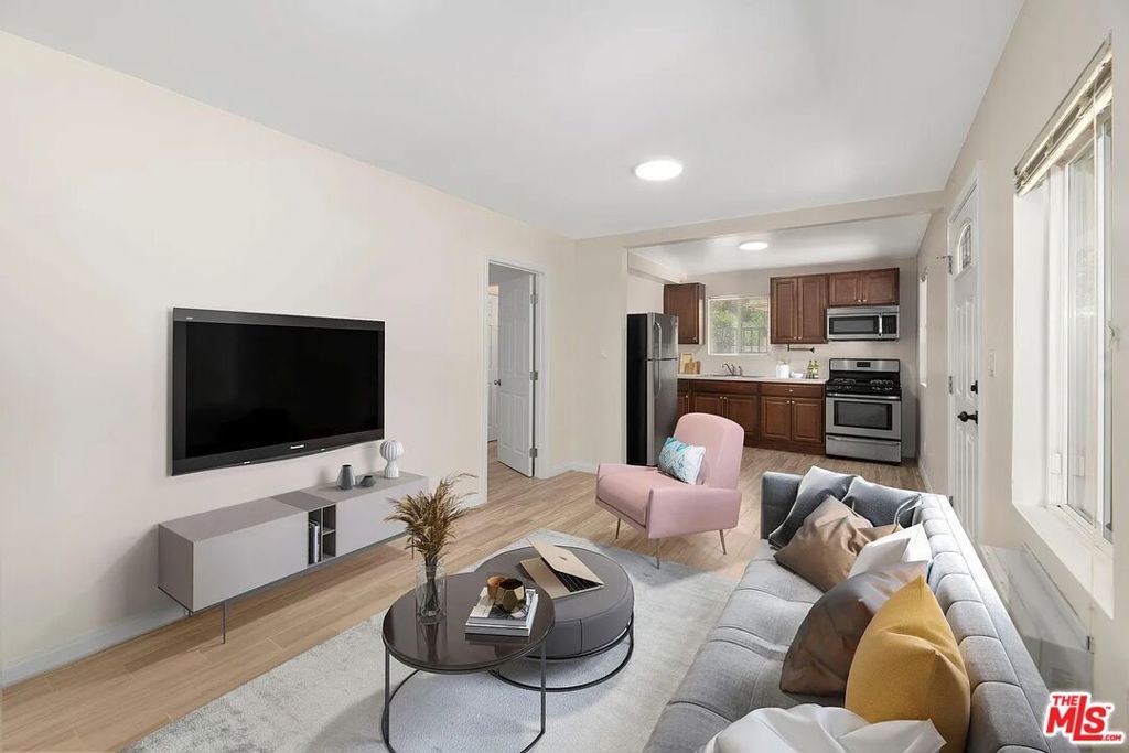 Photo of 5249 Satsuma Avenue #1/2, North Hollywood, CA 91601 (MLS # 26646671)