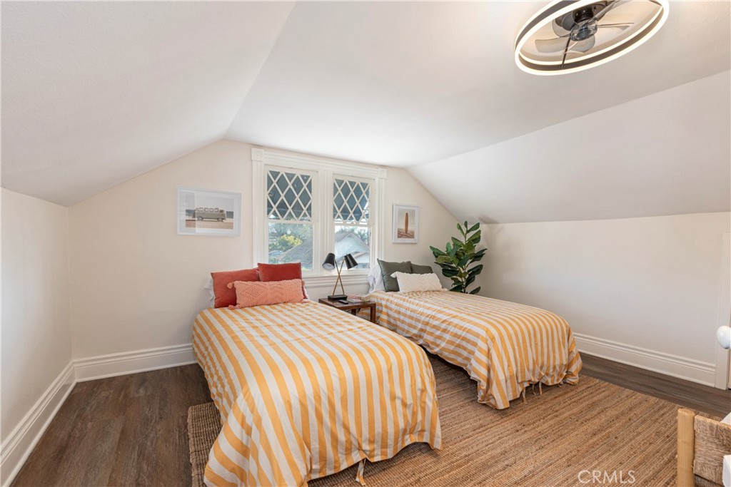 Signal Hill (SH) - Residential