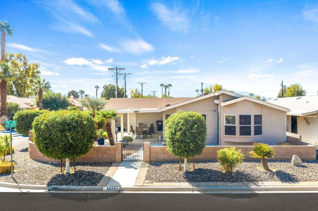 33721 Les Road