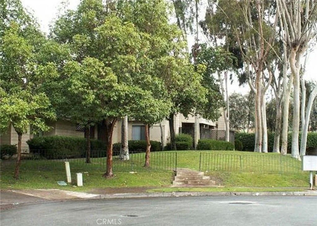 Photo of 23141 Saguaro Street, Lake Forest, CA 92630 (MLS # OC26072131)