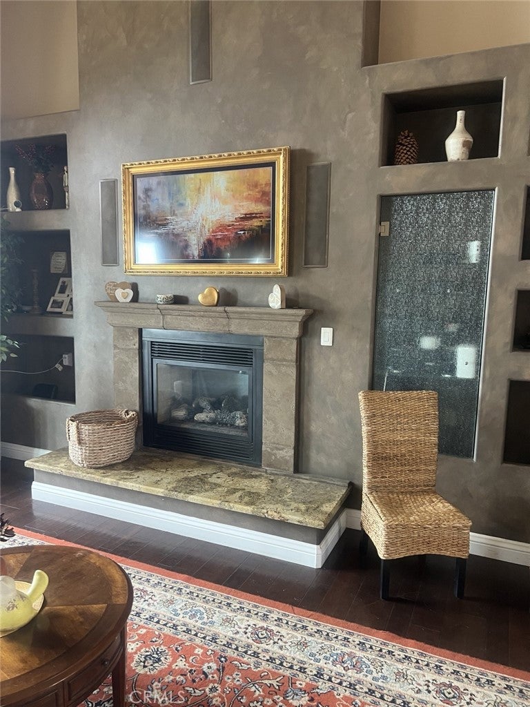 9124 Shadow Hill