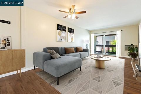 Photo of 2500 Laguna Cir #H, Concord, CA 94520 (MLS # 41114758)