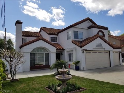 Photo of 19404 Roscoe Blvd, Northridge, CA 91324 (MLS # SR26062333)