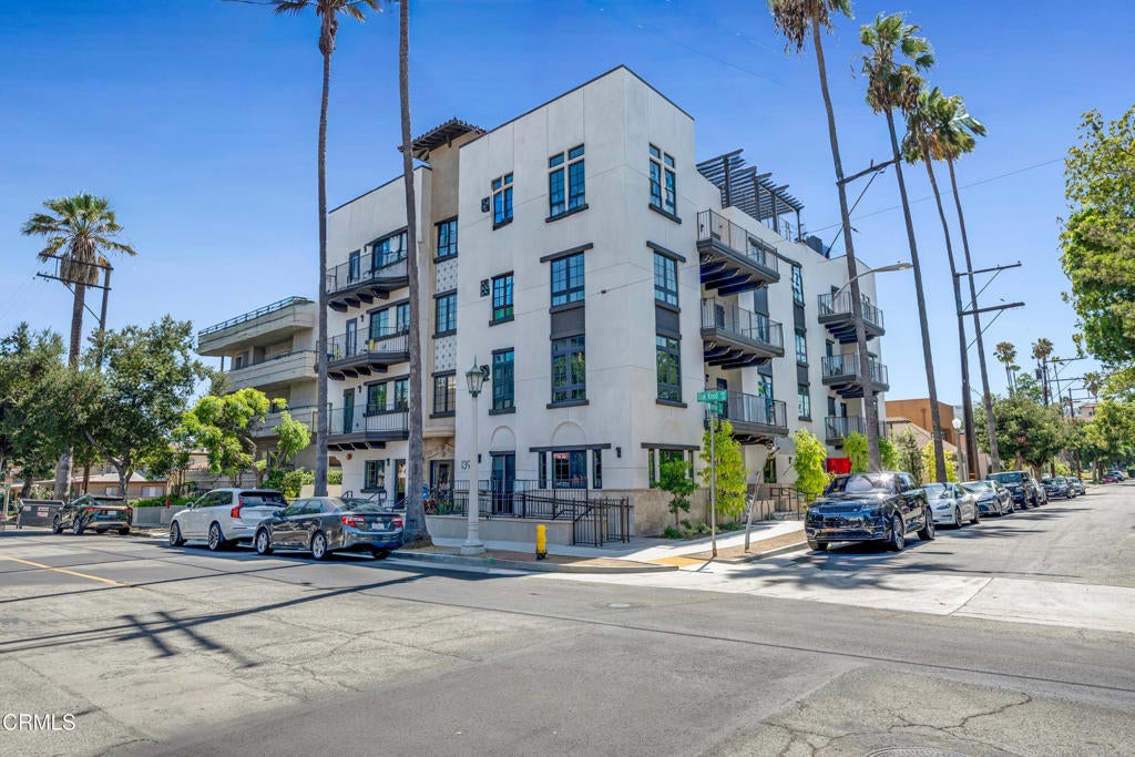 139 S Oak Knoll Avenue