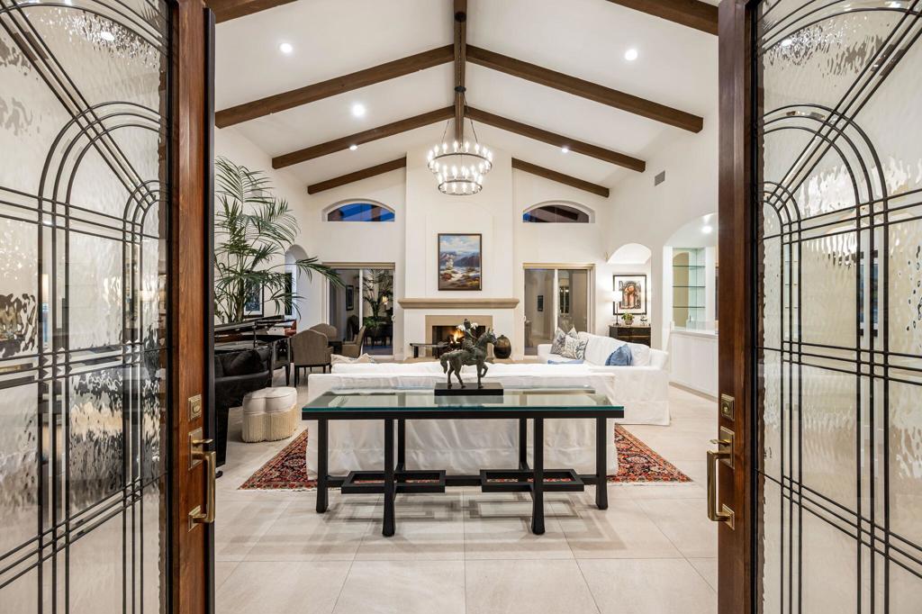 48950 Avenida Anselmo