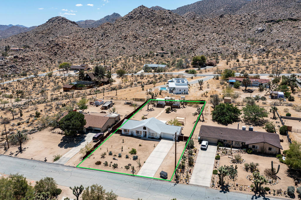 61217 Sandalwood Trail