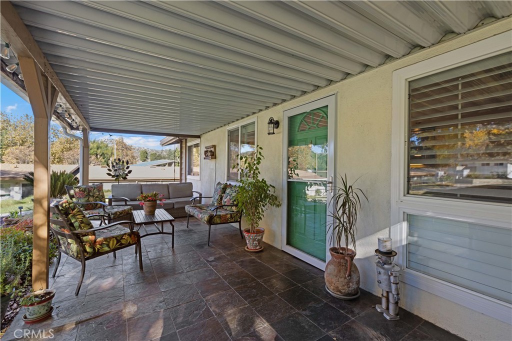 Properties 4 19348 Avenue Of The Oaks