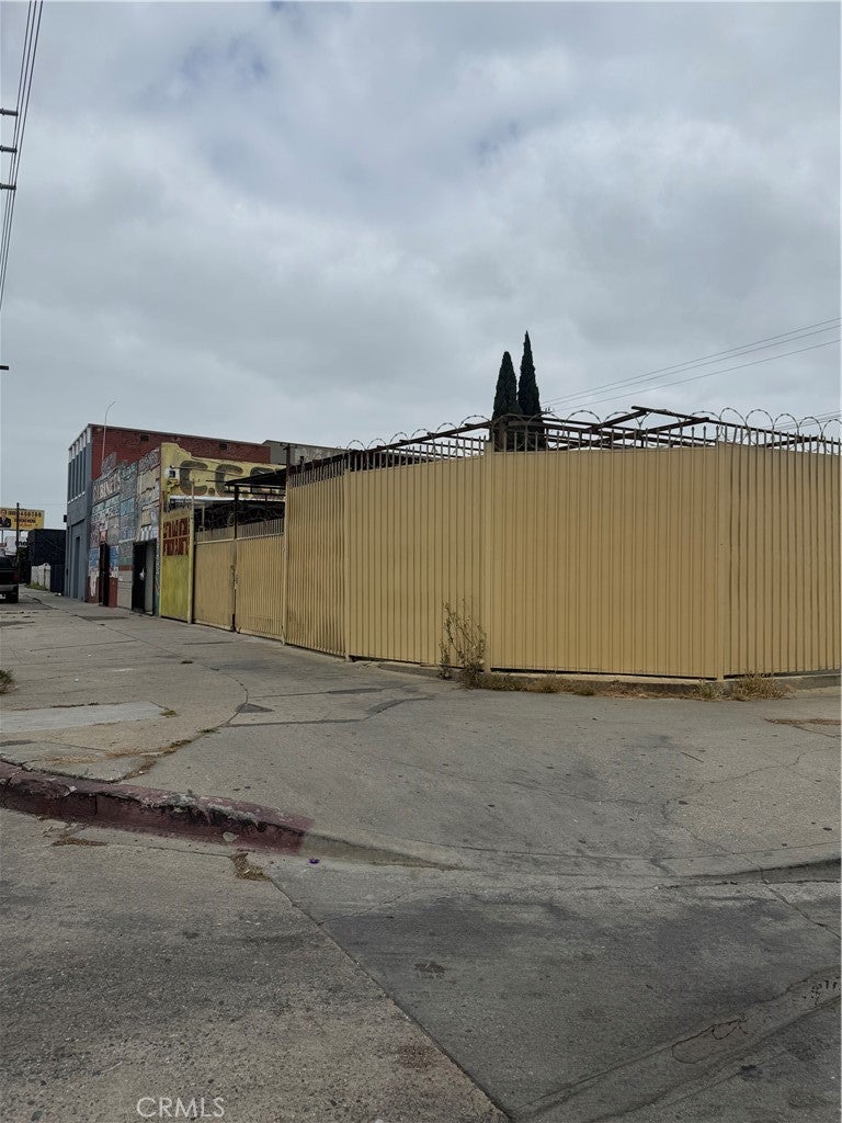 8132 S Central