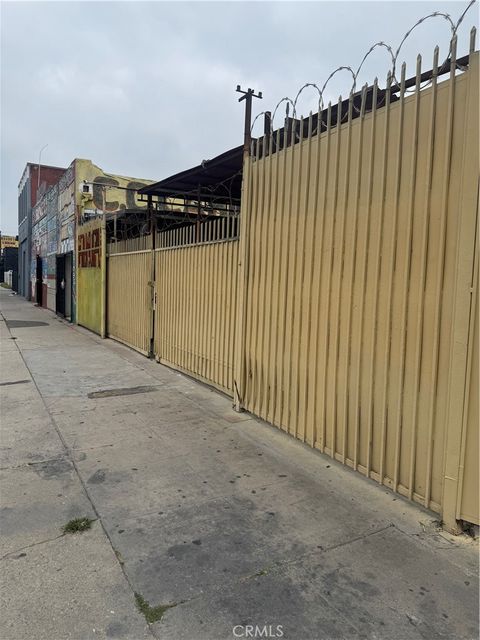 Photo of 8132 S Central AVE, Los Angeles, CA 90001 (MLS # SR26105875)