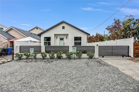 Photo of 723 Chestnut Avenue, Los Angeles, CA 90042 (MLS # AR26031529)