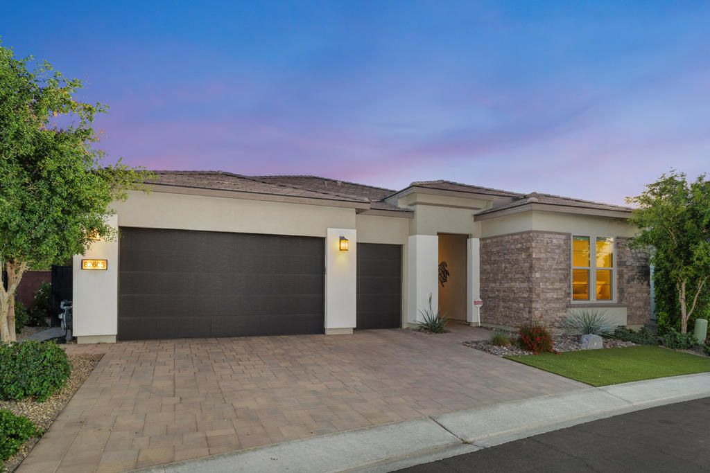 listing image 130727938187396848514