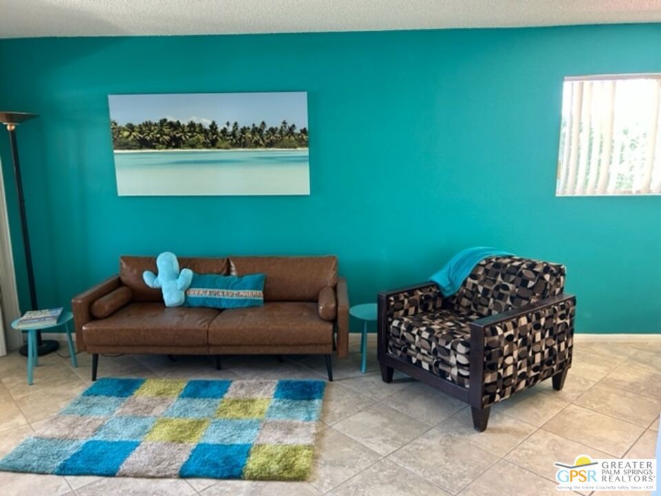 510 N Villa Court 200