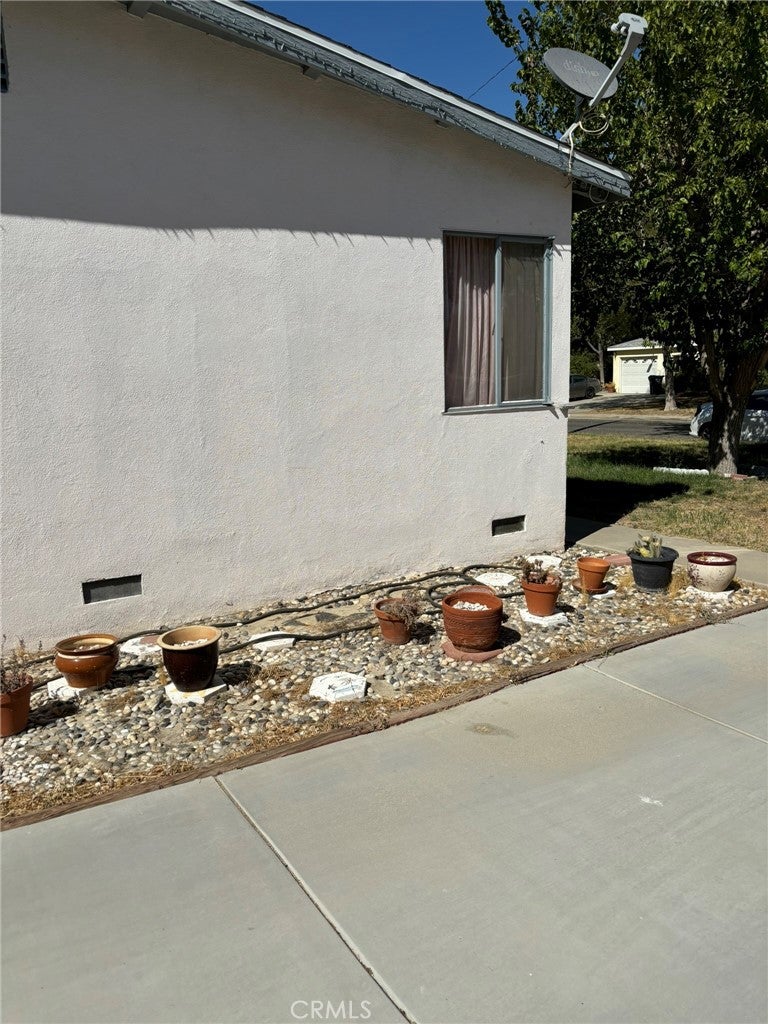 45417 11th Street W