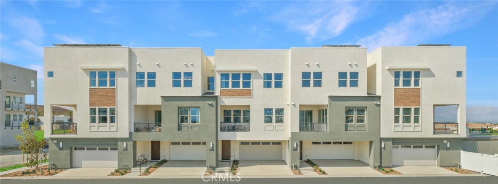 Aria at Metro Heights - Residential