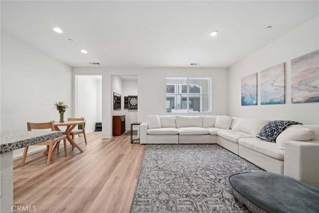 2818 E Berry Loop Privado 66