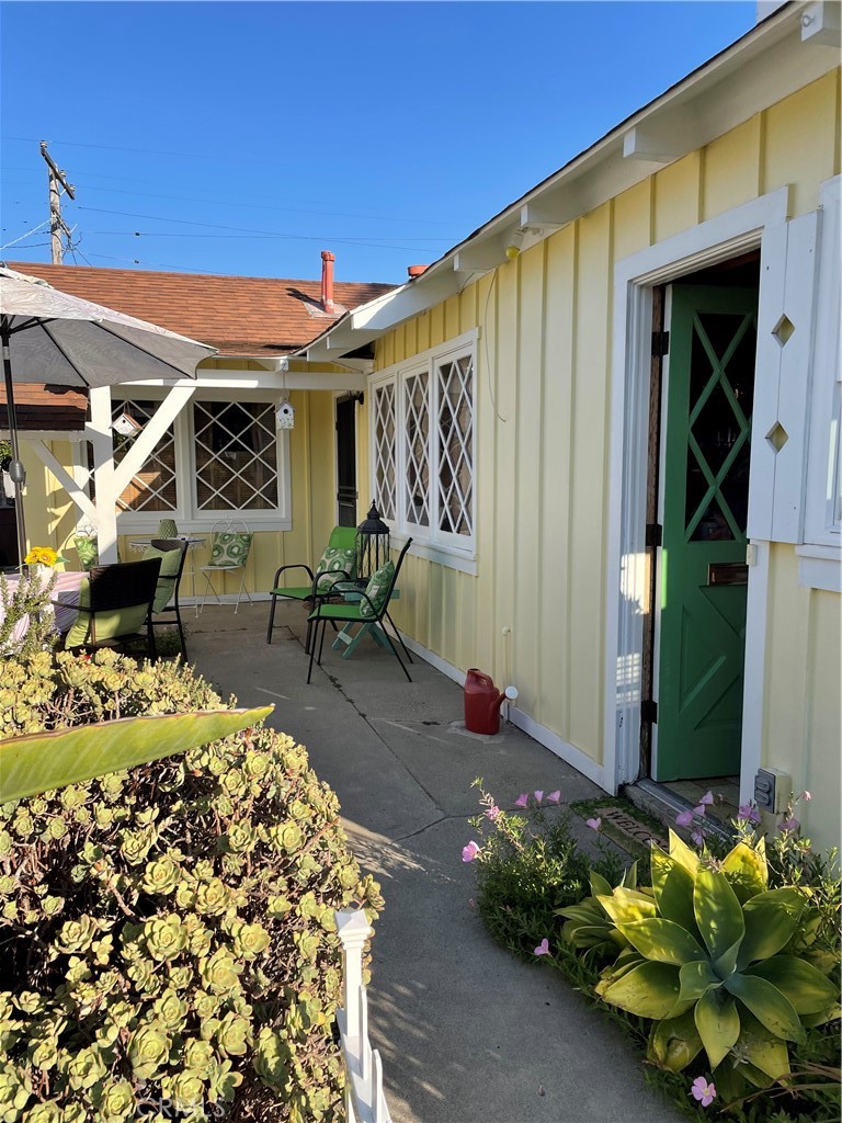 154 W Avenida Alessandro