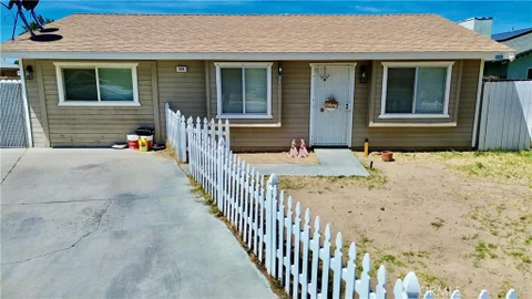 MLS: SR26124393