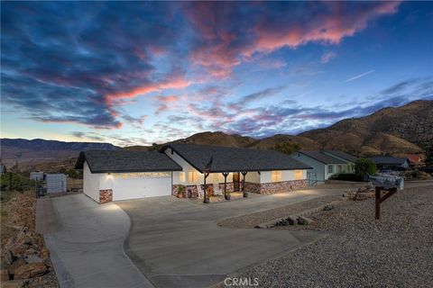 Photo of 6201 Quail Dr, Lake Isabella, CA 93240 (MLS # NS25232900)
