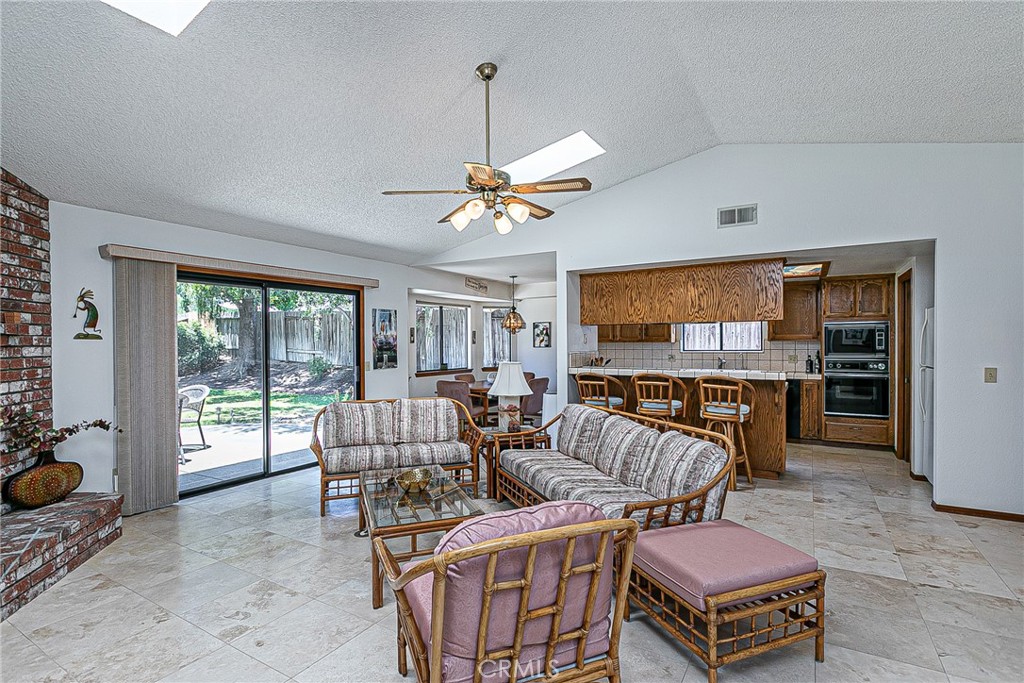 855 Sunshine Court