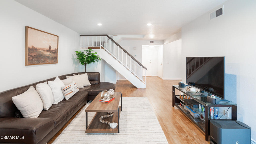 19235 Index Street 3