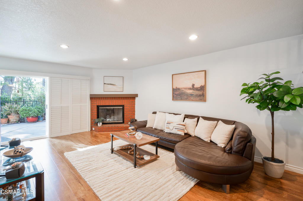 19235 Index Street 3