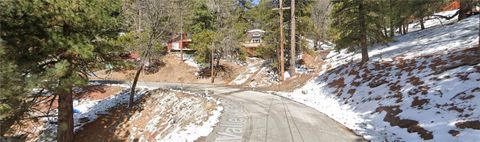 Photo of 30970 Valley Oak, Running Springs, CA 92382 (MLS # SR25247117) Photo of 30970 Valley Oak, Running Springs, CA 92382 (MLS # SR25247117)