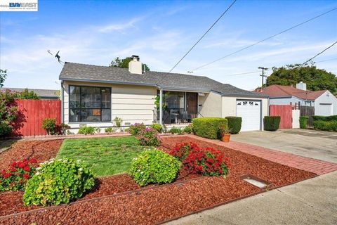 Photo of 17153 Via Media, San Lorenzo, CA 94580 (MLS # 41130941)