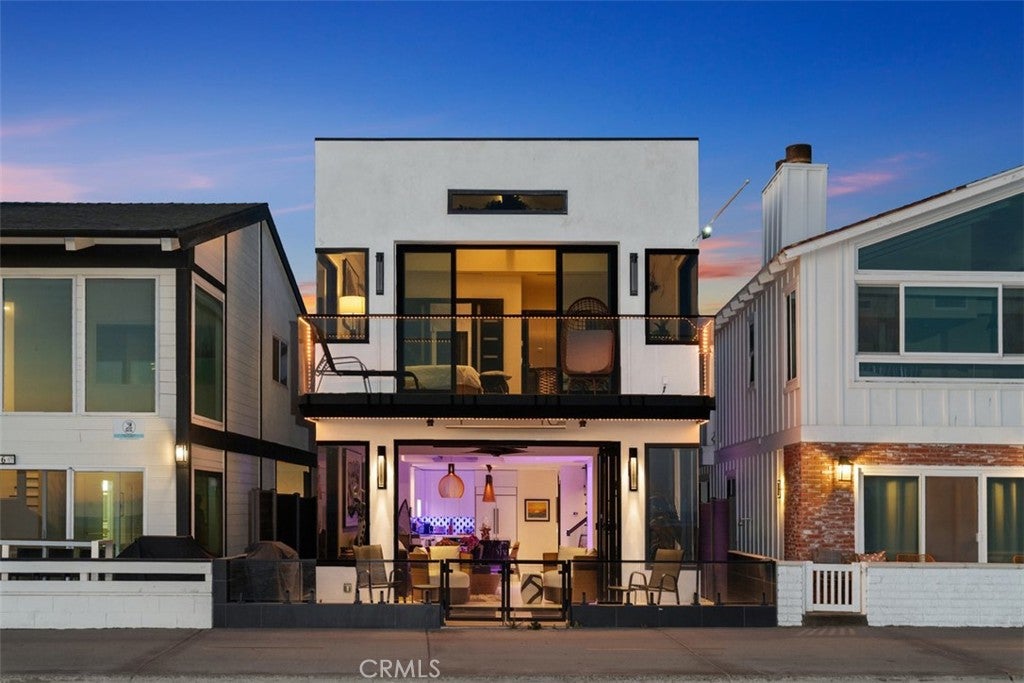 1904 W Oceanfront