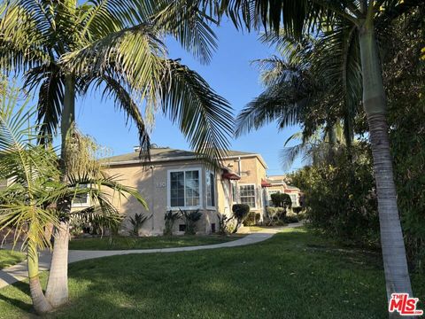 Photo of 130 E Hillcrest Boulevard #B, Inglewood, CA 90301 (MLS # 26665461)