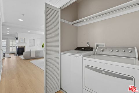 Tiny photo for 11826 Dorothy Street #202, Los Angeles, CA 90049 (MLS # 25602629)