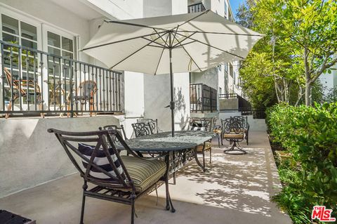 Tiny photo for 11826 Dorothy Street #202, Los Angeles, CA 90049 (MLS # 25602629)