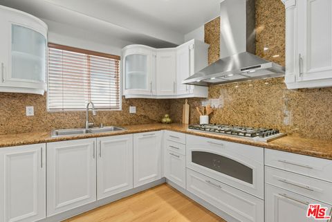 Tiny photo for 11826 Dorothy Street #202, Los Angeles, CA 90049 (MLS # 25602629)