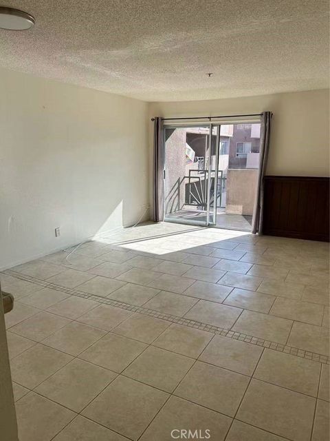 Photo of 450 E 4th St #309, Santa Ana, CA 92701 (MLS # PW26071936)