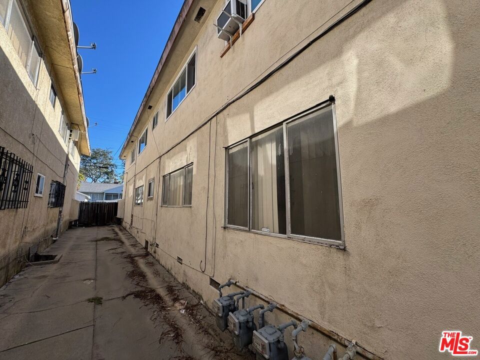 11126 Crenshaw Boulevard