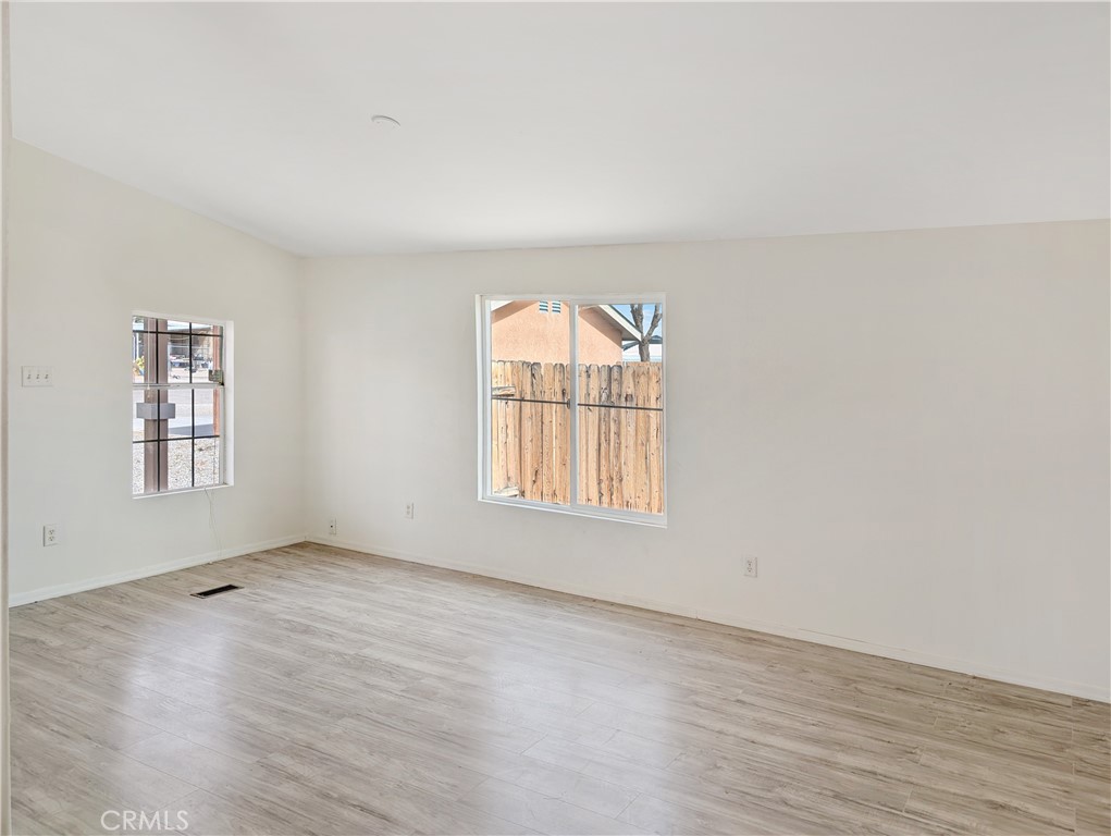 Nicholls Warm Springs - Residential