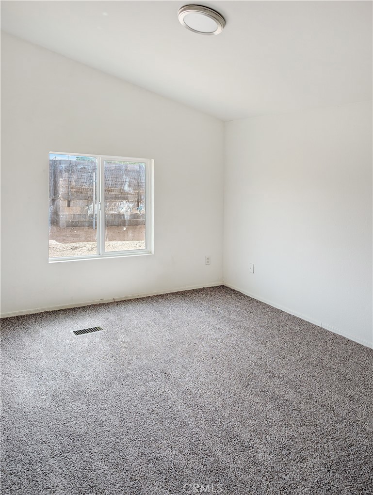 Nicholls Warm Springs - Residential
