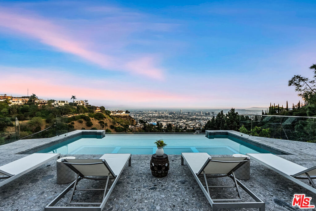 8854 Thrasher Avenue