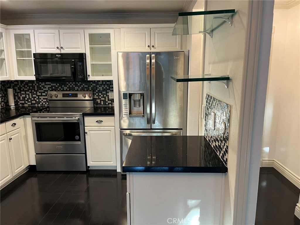 102 Scholz Plaza 149