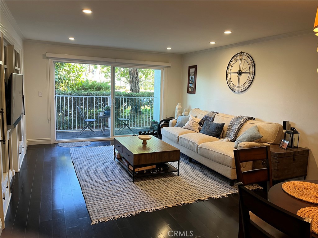 102 Scholz Plaza 149