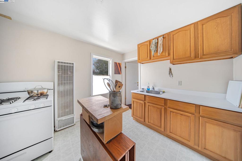 ELMWOOD - Residential Income