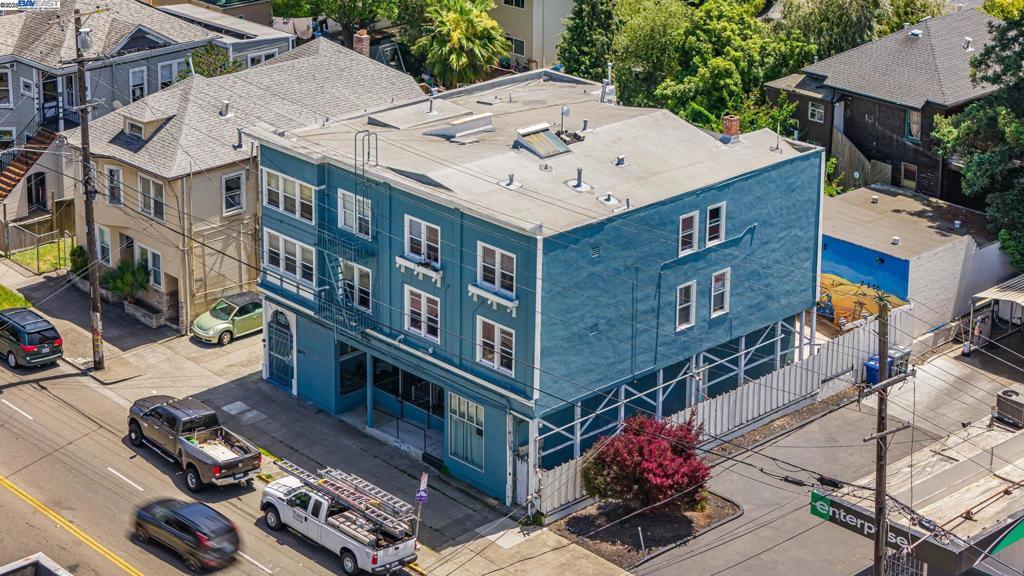 ELMWOOD - Residential Income