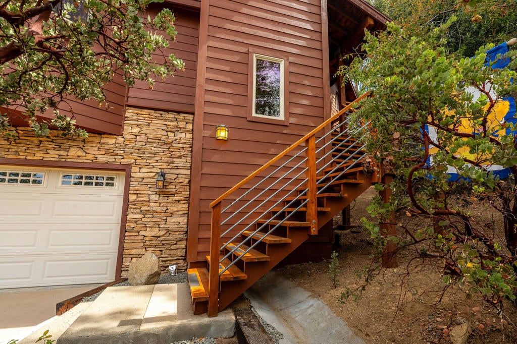 55370 Silver Tip Lane