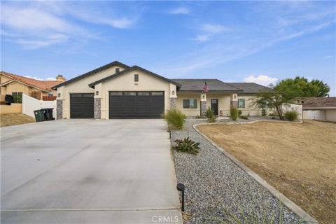 Photo of 16323 Menahka, Apple Valley, CA 92307 (MLS # DW26223356)