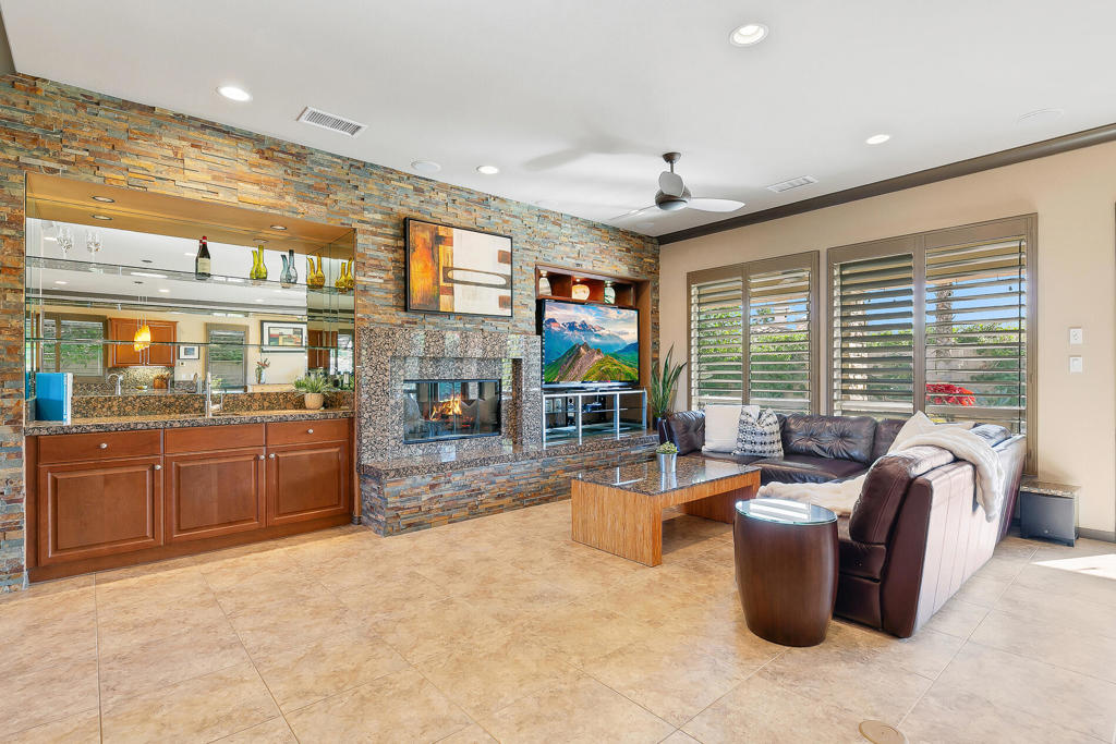 Montage at Santa Rosa - Residential