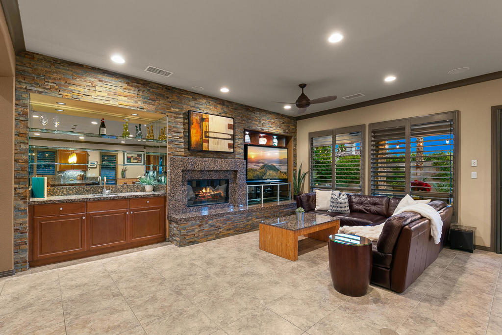 Montage at Santa Rosa - Residential