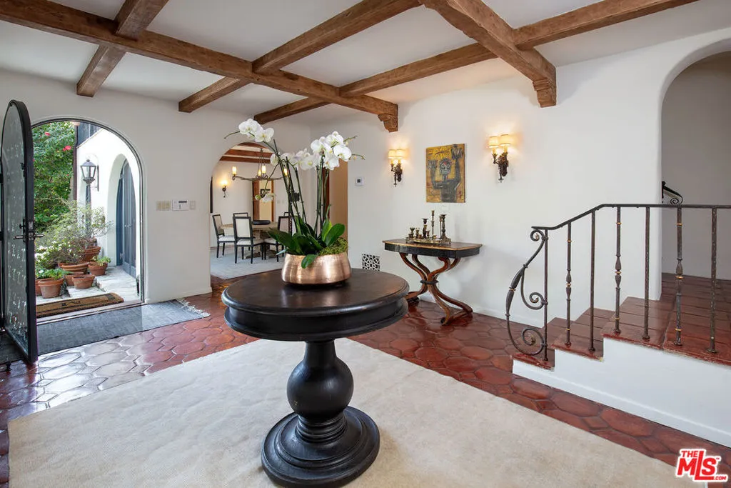 Beverly Hills, California 90210, United States, 4 Bedrooms Bedrooms, ,5 BathroomsBathrooms,Residential,Active,87820