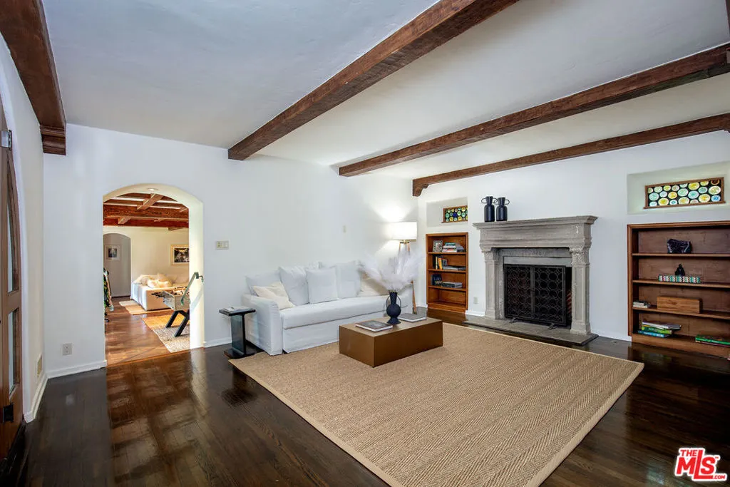 Beverly Hills, California 90210, United States, 4 Bedrooms Bedrooms, ,5 BathroomsBathrooms,Residential,Active,87820